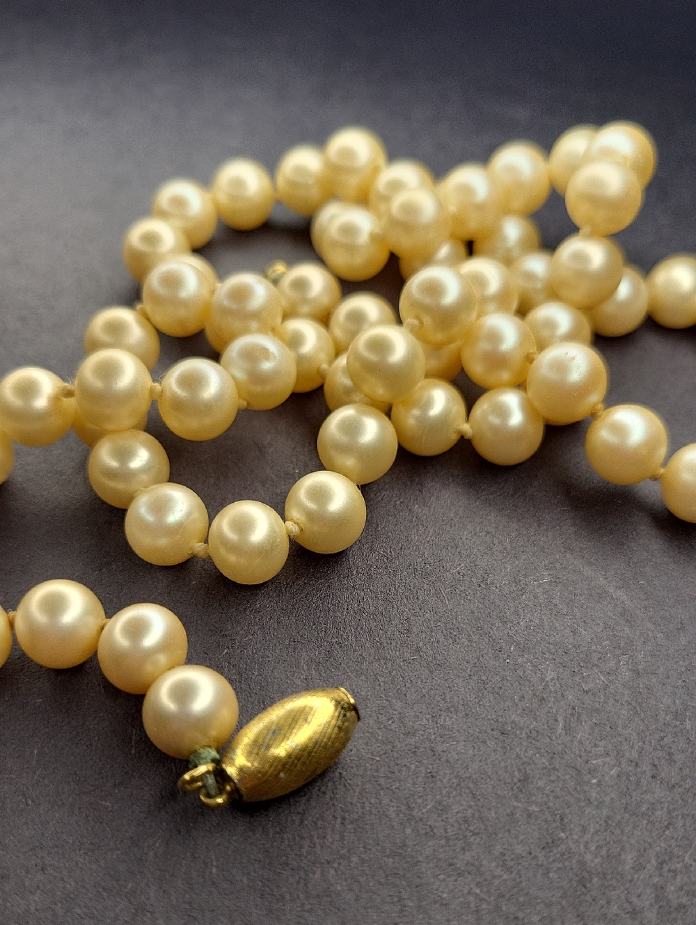 Classic Pearl Necklace in Cream with Gold Clasp